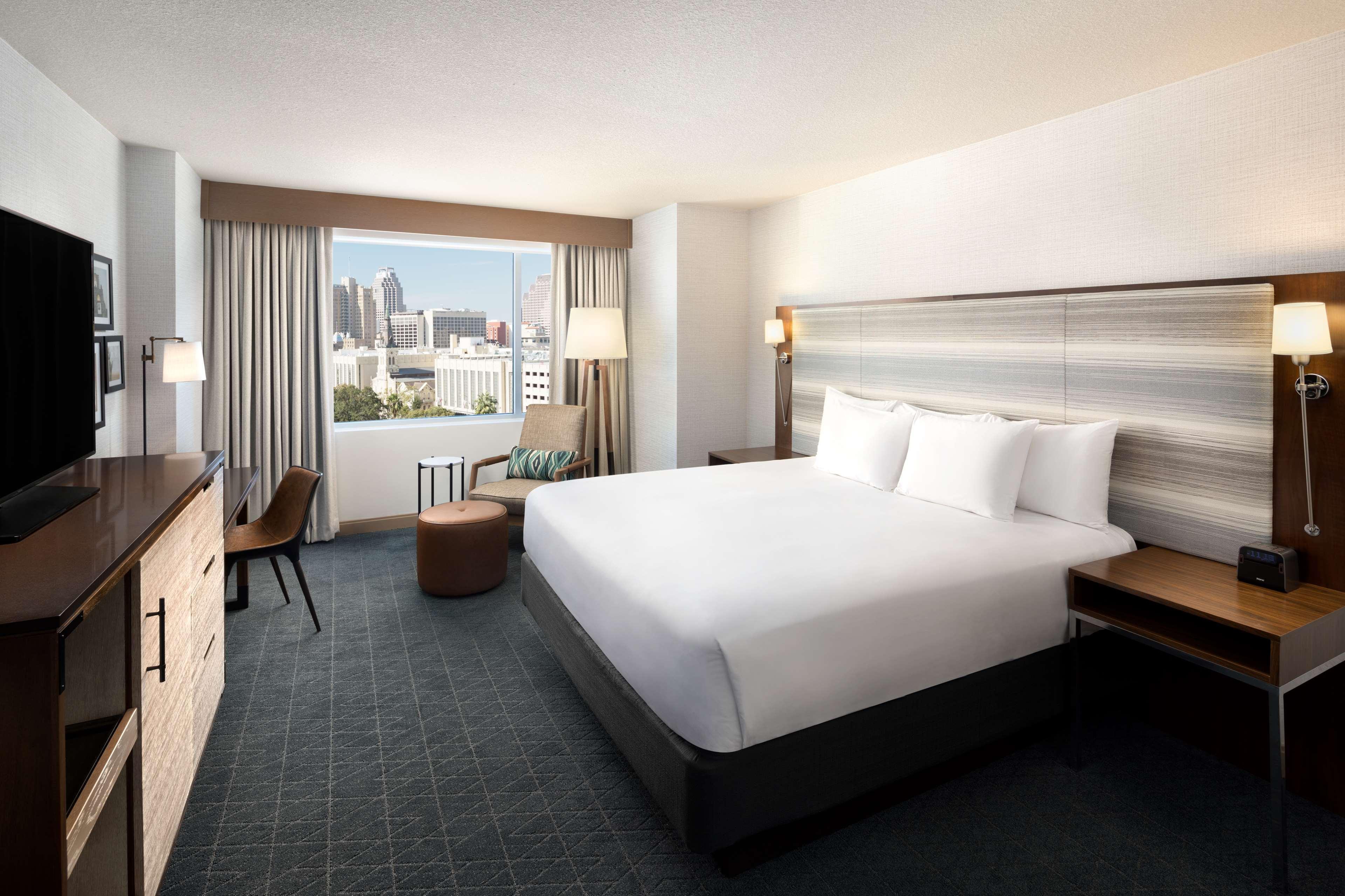 Grand Hyatt Hotel 4*