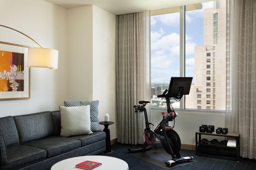 Hotel Grand Hyatt 4*