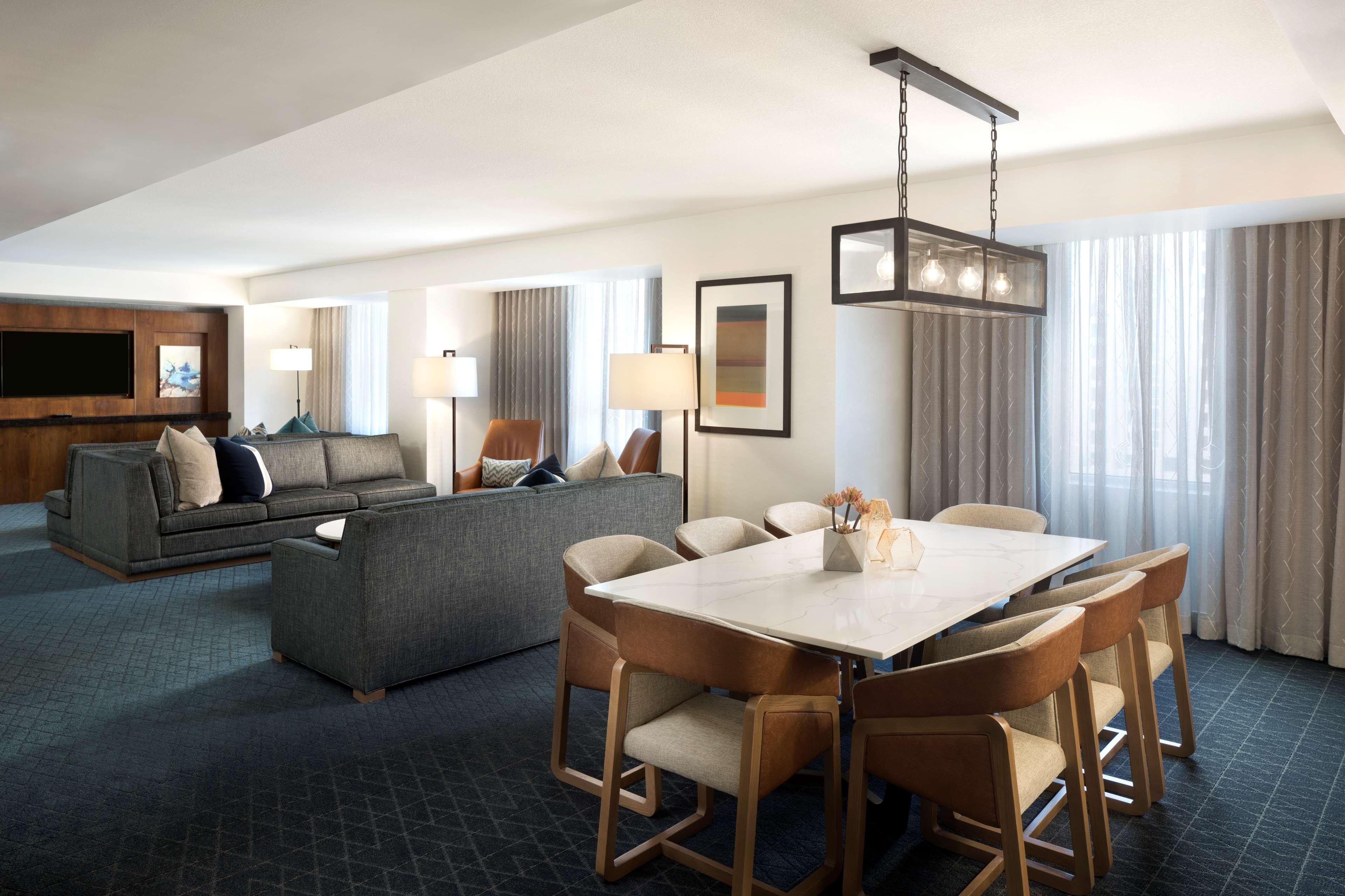 Grand Hyatt Hotel 4*